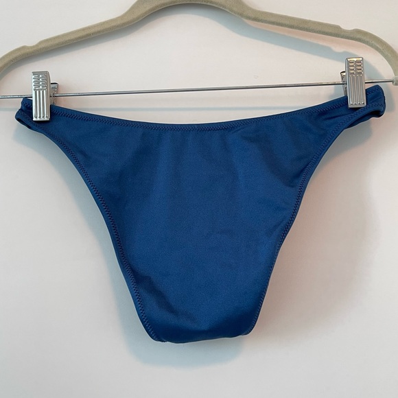 SEA SALT SWIN | SHIMMER NAVY BIKINI HIGH LEG BOTTOMS - Picture 9 of 12